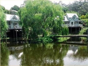 Paradise Gardens Cottages & Bed And Breakfast - Kingaroy Accommodation 0