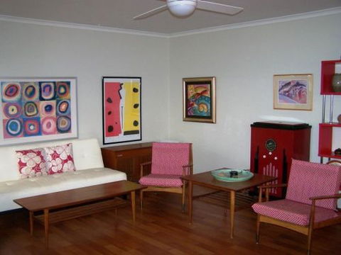 Monaro Cottage - Kingaroy Accommodation 2