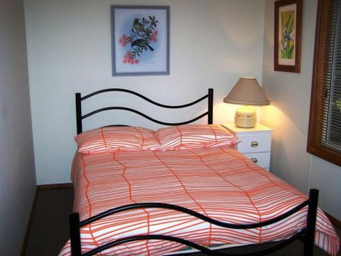 Monaro Cottage - Kingaroy Accommodation 6