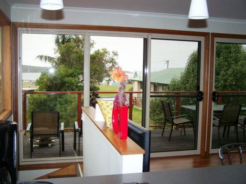 Monaro Cottage - Kingaroy Accommodation 8