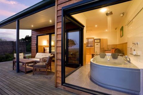Coastal View Cabins - Kingaroy Accommodation 0