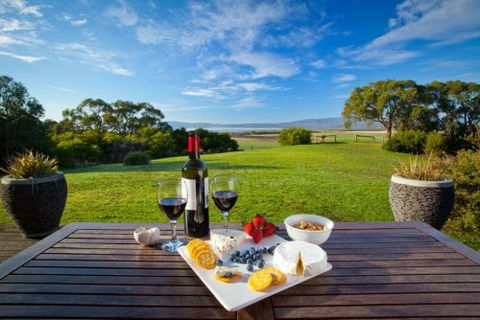 Coastal View Cabins - Kingaroy Accommodation 4