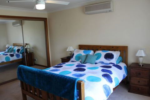 Tomakin Beach House - Kingaroy Accommodation 3