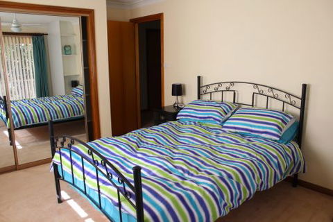 Tomakin Beach House - Kingaroy Accommodation 5