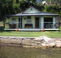 Iona Cottage - Kingaroy Accommodation