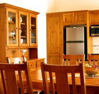 Cottages On Lovedale - Kingaroy Accommodation