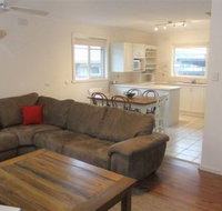 Rosebud Beach House on Kennington