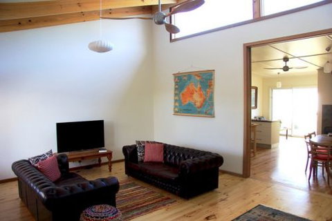 Nepean Bay Stay - Kingaroy Accommodation 1