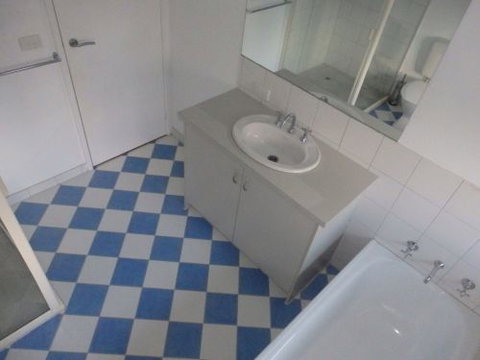 CENTREPOINT UNITS - HEIDELBERG - Kingaroy Accommodation 4