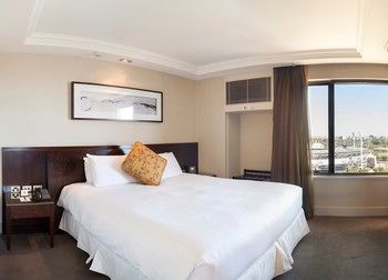 Pullman Melbourne On The Park - Kingaroy Accommodation 7