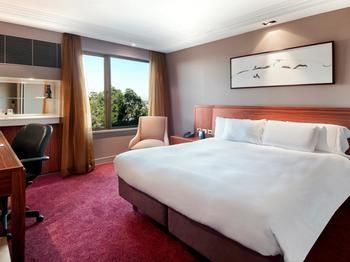 Pullman Melbourne On The Park - Kingaroy Accommodation 34