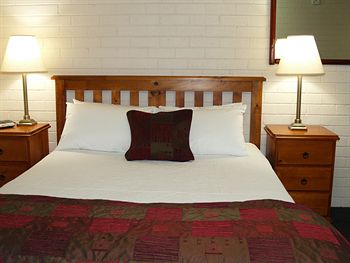 Pigeon House Motor Inn - Kingaroy Accommodation 9