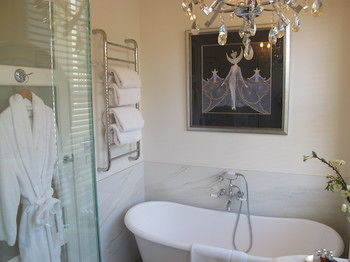 Andre's Mews Luxury Serviced Apartments - Kingaroy Accommodation 17