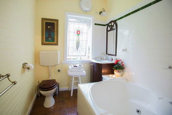 Adeline Bed And Breakfast - Kingaroy Accommodation 13