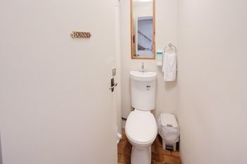 Neutral Bay Lodge - Kingaroy Accommodation 1