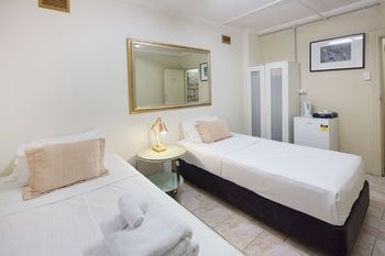 Neutral Bay Lodge - Kingaroy Accommodation 11
