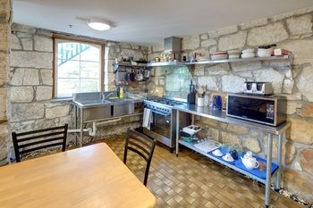 Neutral Bay Lodge - Kingaroy Accommodation 12