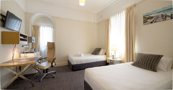 Neutral Bay Lodge - Kingaroy Accommodation 25