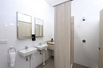 Neutral Bay Lodge - Kingaroy Accommodation 0