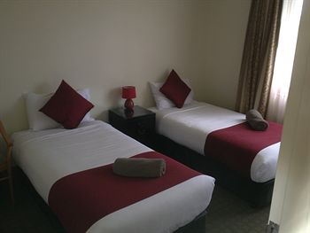 The 3 Explorers Motel - Kingaroy Accommodation 4