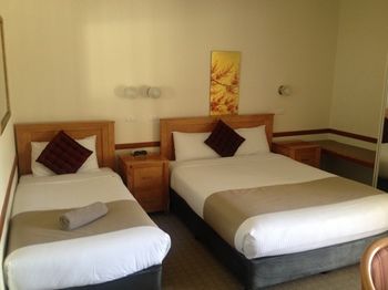 The 3 Explorers Motel - Kingaroy Accommodation 27