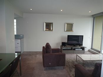 Wyndel Apartments - Harbour Watch - Kingaroy Accommodation 7