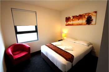 Alston Apartments Hotel - Kingaroy Accommodation 16