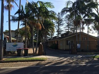 El Lago Waters Tourist Park - Kingaroy Accommodation 0