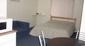 El Lago Waters Tourist Park - Kingaroy Accommodation 3