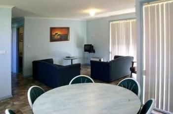 Kings Point Retreat - Kingaroy Accommodation 10