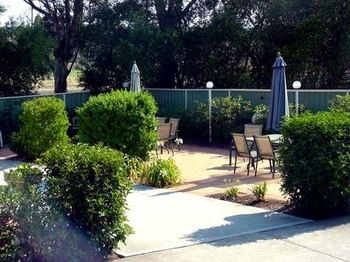 Branxton House Motel, Hunter Valley - Kingaroy Accommodation 14