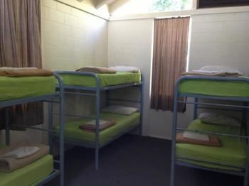 Noosa Backpackers Resort - Hostel - Kingaroy Accommodation 0