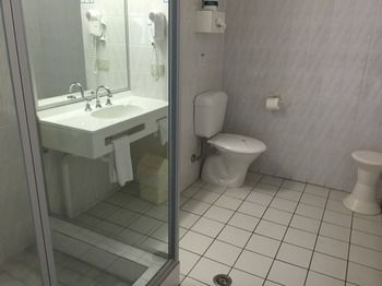 Ulladulla Harbour Motel - Kingaroy Accommodation 12