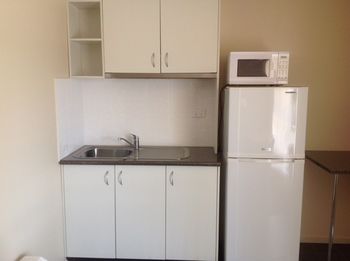 Ashton Townhouse Motel And Suites - Kingaroy Accommodation 9