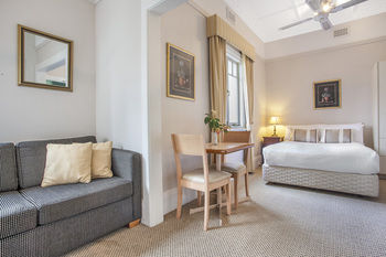 Boronia Lodge Burwood - Kingaroy Accommodation 13