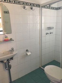 Boronia Lodge Burwood - Kingaroy Accommodation 15