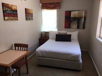 Boronia Lodge Burwood - Kingaroy Accommodation 26