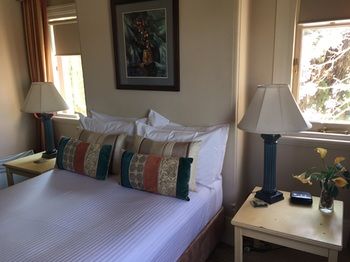 Boronia Lodge Burwood - Kingaroy Accommodation 36