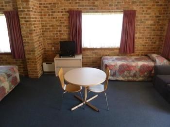 Mollymook Surfbeach Motel And Apartments - Kingaroy Accommodation 14