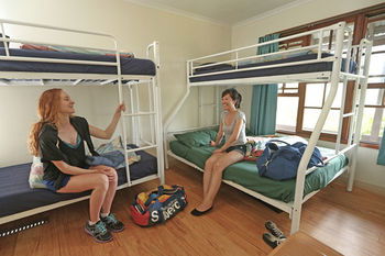 Pittwater YHA - Hostel - Kingaroy Accommodation 12