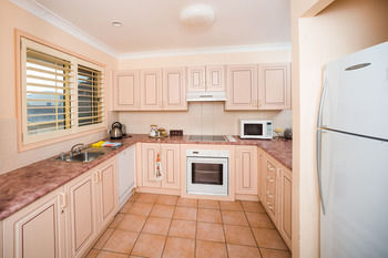 Birchgrove Apartments - Kingaroy Accommodation 26