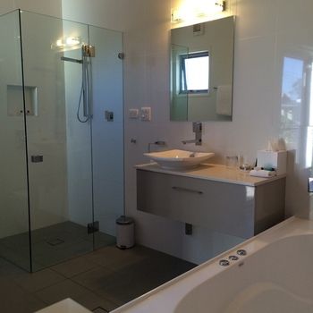 Chaucer Palms Boutique Bed & Breakfast - Kingaroy Accommodation 2