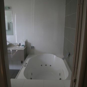 Chaucer Palms Boutique Bed & Breakfast - Kingaroy Accommodation 37