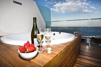 Ocean Front At The Entrance - Kingaroy Accommodation 2