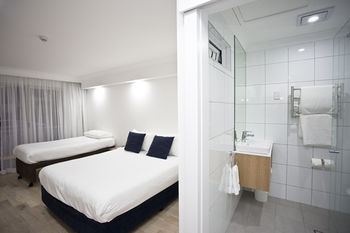 Ocean Front At The Entrance - Kingaroy Accommodation 3