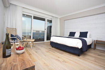 Ocean Front At The Entrance - Kingaroy Accommodation 10