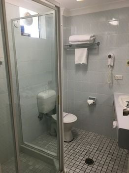 Ocean Front At The Entrance - Kingaroy Accommodation 16