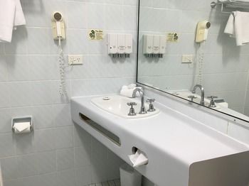 Ocean Front At The Entrance - Kingaroy Accommodation 21