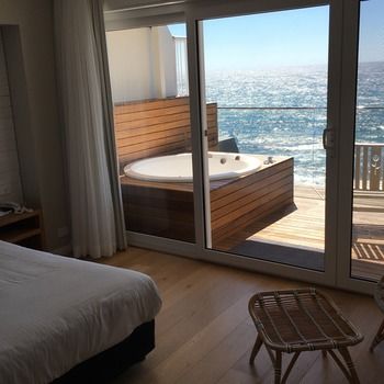 Ocean Front At The Entrance - Kingaroy Accommodation 29