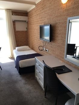 Ocean Front At The Entrance - Kingaroy Accommodation 34